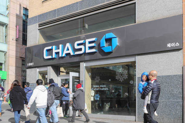 How can I withdraw money from my Chase investment account?